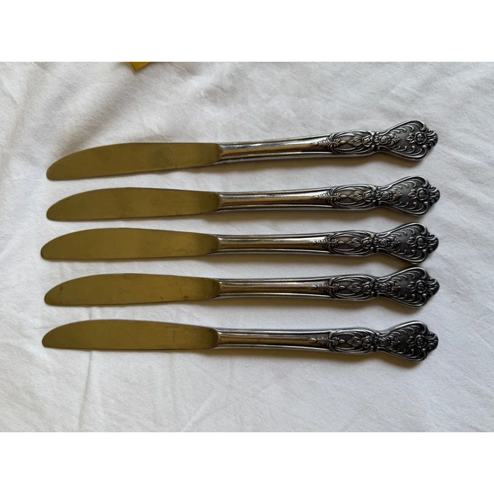 Vintage Floral Repousse Stainless Steel Dinner Knives Japan Set of 5 8.25in